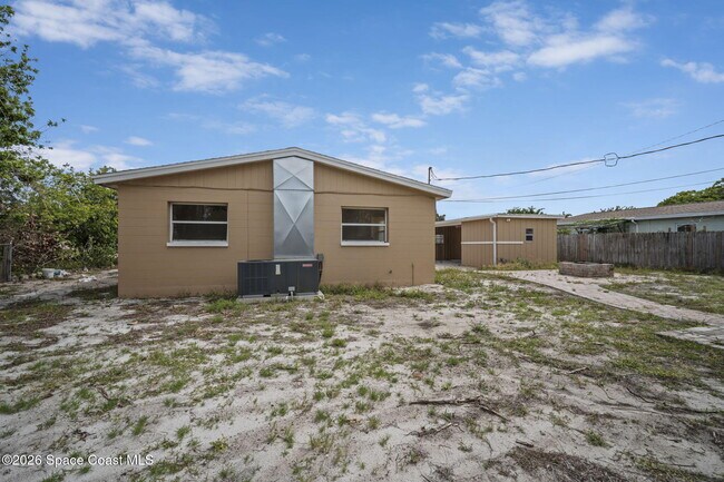 Building Photo - 1688 Eisenhower Ave