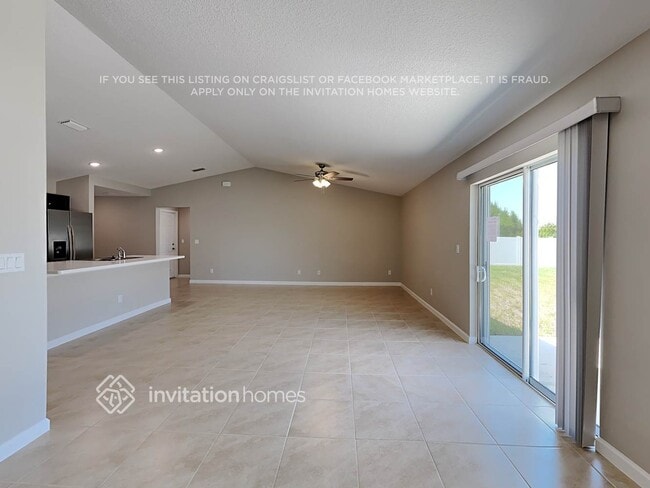 Building Photo - 1791 SW Castinet Ln