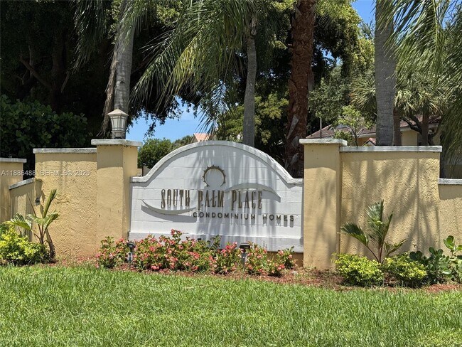 Building Photo - 7680 Westwood Dr