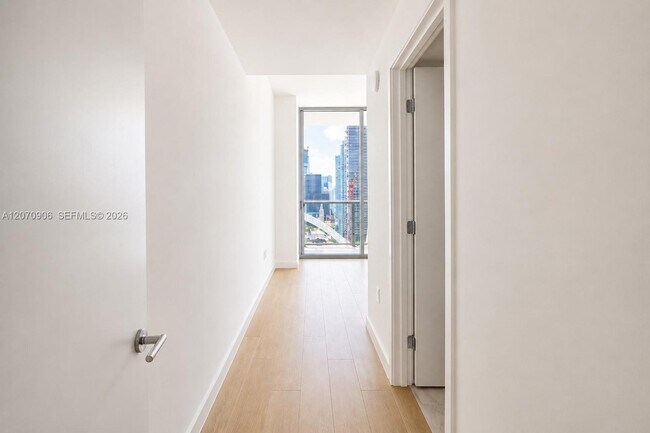 Building Photo - 1400 Biscayne Blvd