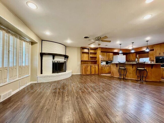 Building Photo - 4816 15th St