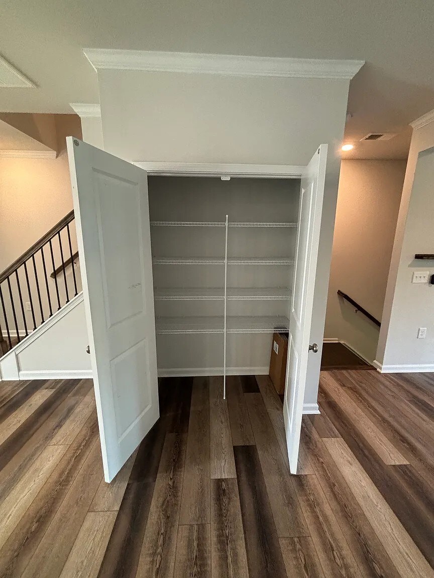 Building Photo - Room in Townhome on Kaya Ct