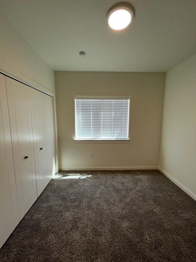 Building Photo - 4715 Lexington sky lane