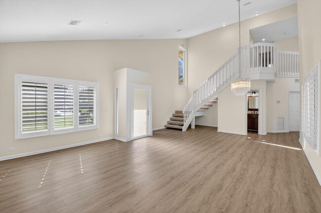 Building Photo - 4517 NW 5th Ave