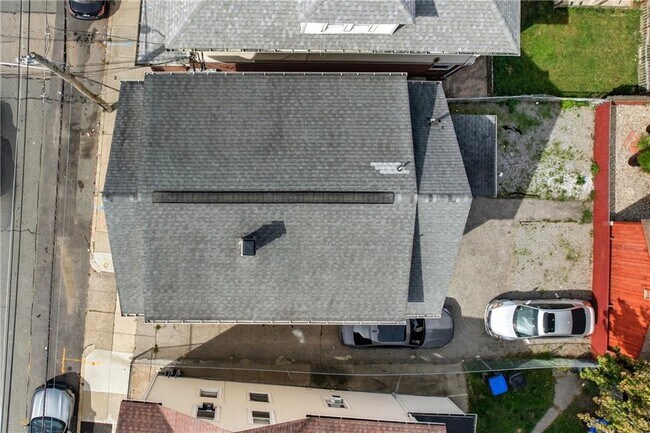 Building Photo - 555 Branch Ave