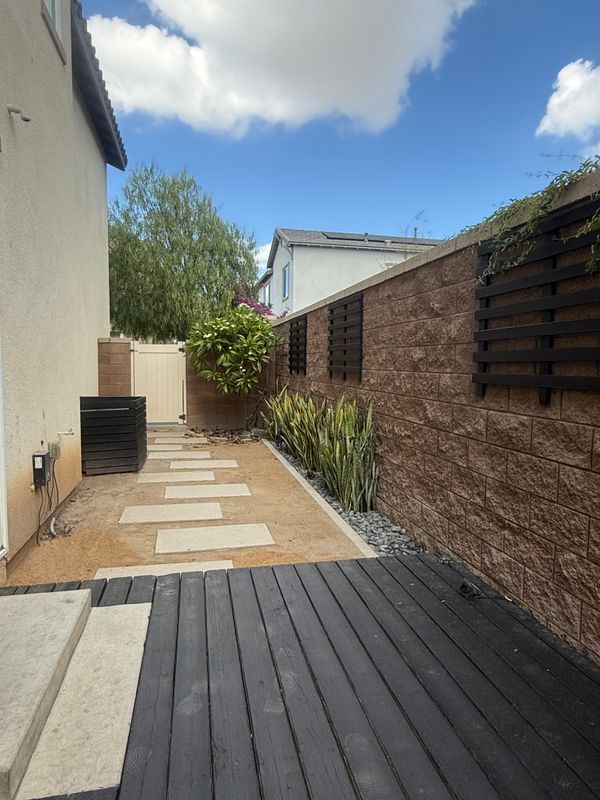 Building Photo - 15969 Dexter St