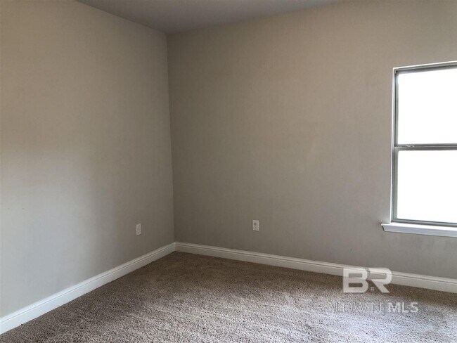 Building Photo - 23738 Havasu Dr