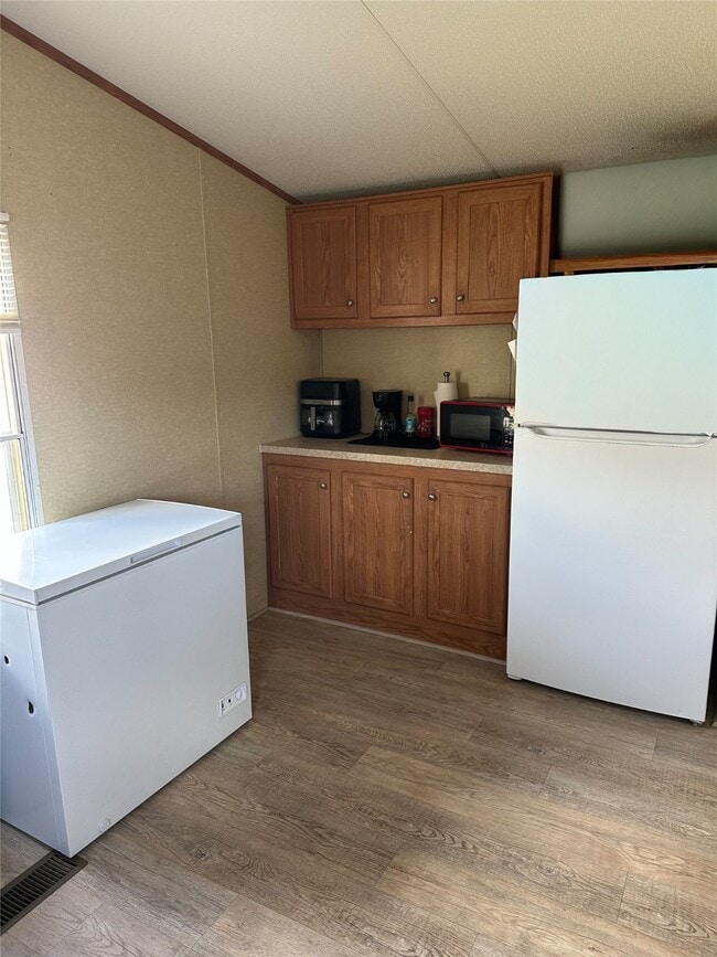 Building Photo - 999 FM 1774