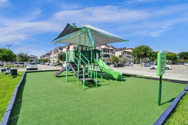Building Photo - 7855 NW 104th Ave