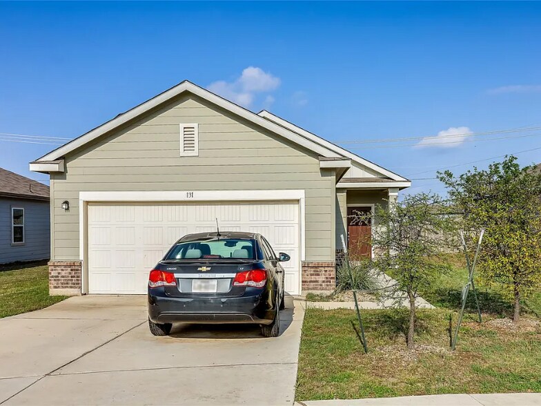Primary Photo - 131 Peony Ln.