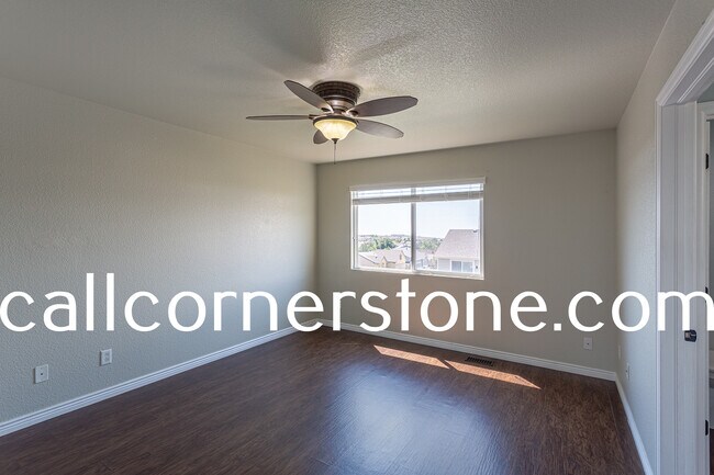 Building Photo - 4394 Crow Creek Dr