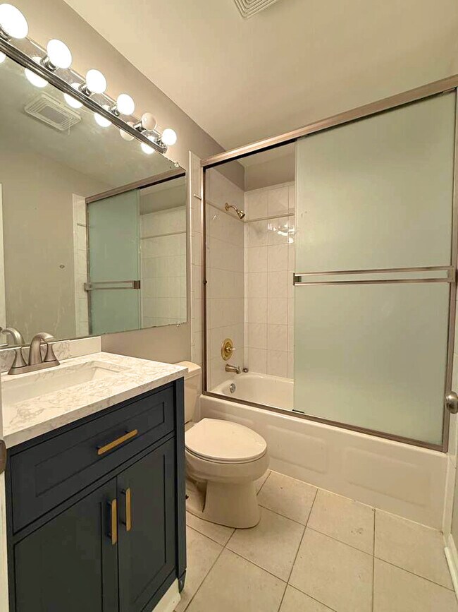 Building Photo - 314 Wildberry Ct