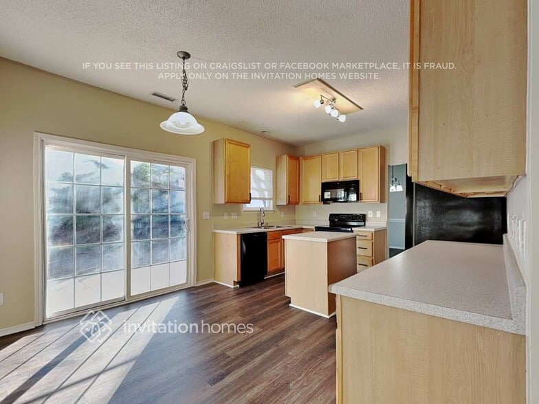 Building Photo - 5324 Seaspray Ln