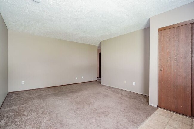 Building Photo - 2510 Thimbleberry Rd