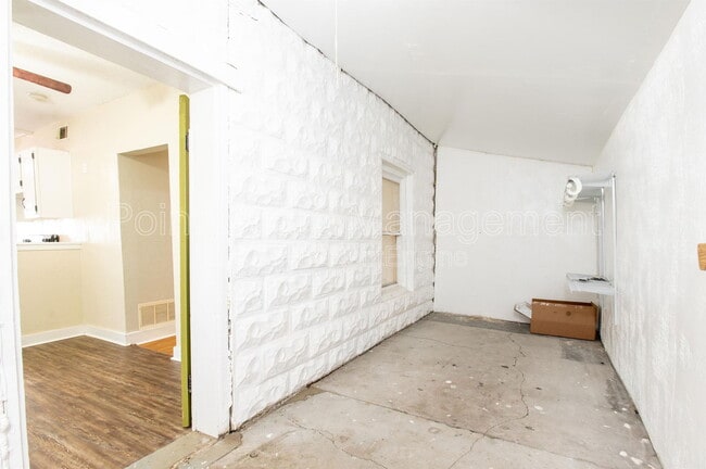 Building Photo - 149 S Richmond Ave