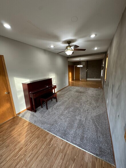 Building Photo - 915 Madison St