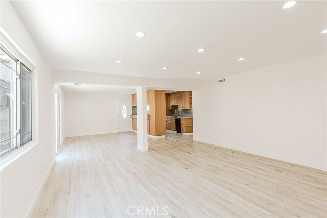 Building Photo - 714 E Orange Grove Ave
