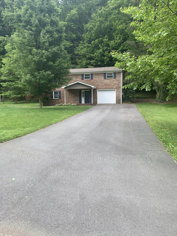 Building Photo - 130 Sue Ln