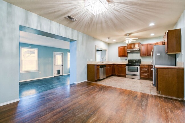 Building Photo - NOW AVAILABLE - Santa Rita Charmer w/ Deta...