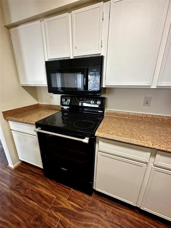 Building Photo - 6701 Sands Point Dr