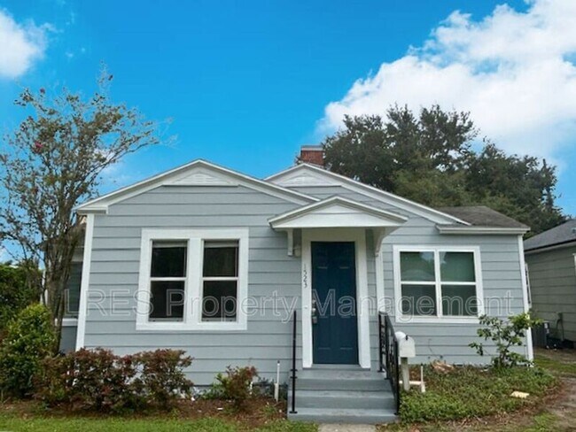 Building Photo - 1523 E Concord St