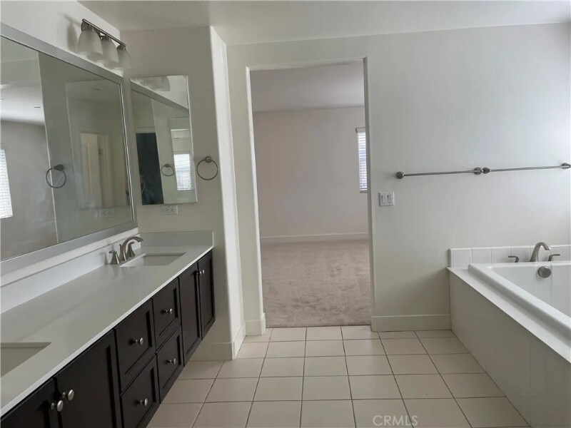 Building Photo - 12817 Meridian St