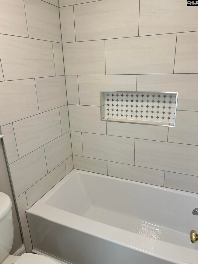 Building Photo - 305 Dean Hall Ln