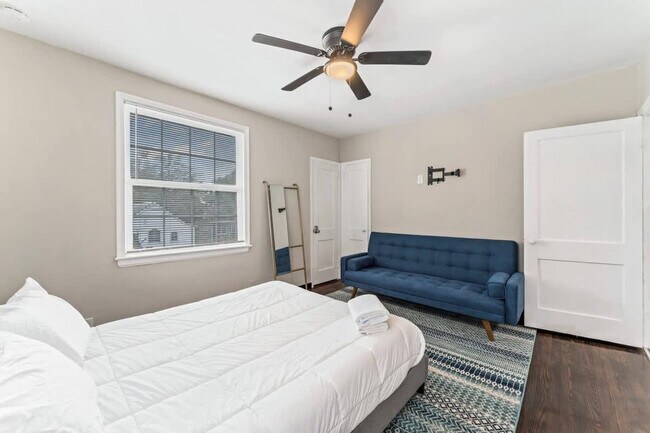 Building Photo - 1537 Flagler Ave