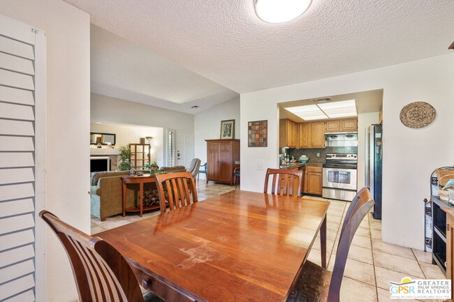 Building Photo - 17 Mission Ct