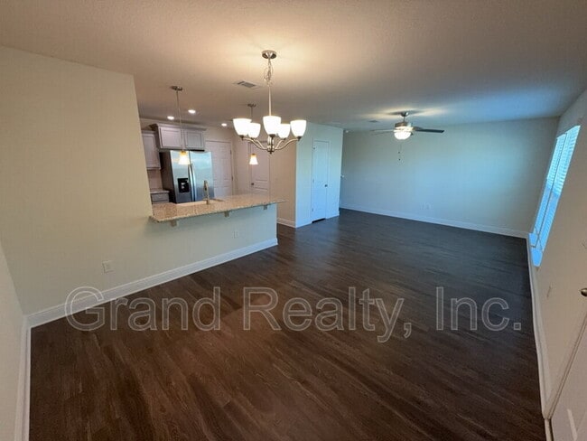 Building Photo - 4397 Village Oak Ln