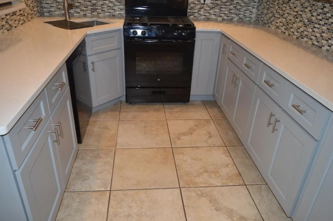Building Photo - 3557 Arbutus Ln