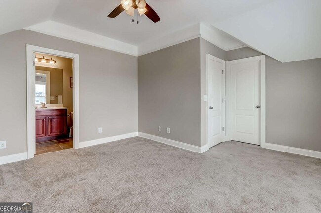 Building Photo - 345 Chastain St SE
