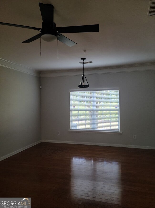 Building Photo - 2025 Appaloosa Way