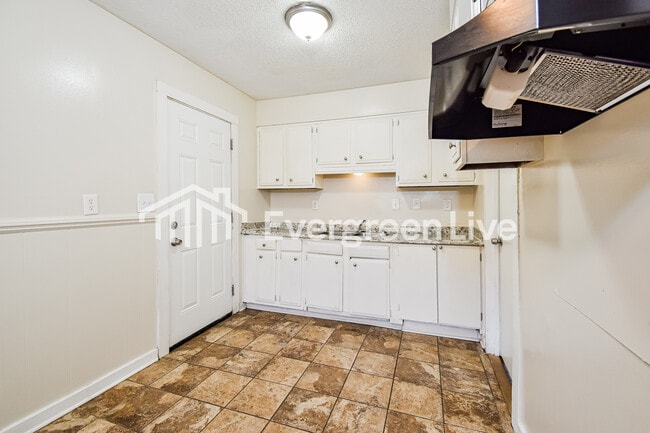 Building Photo - 4247 Trudy St