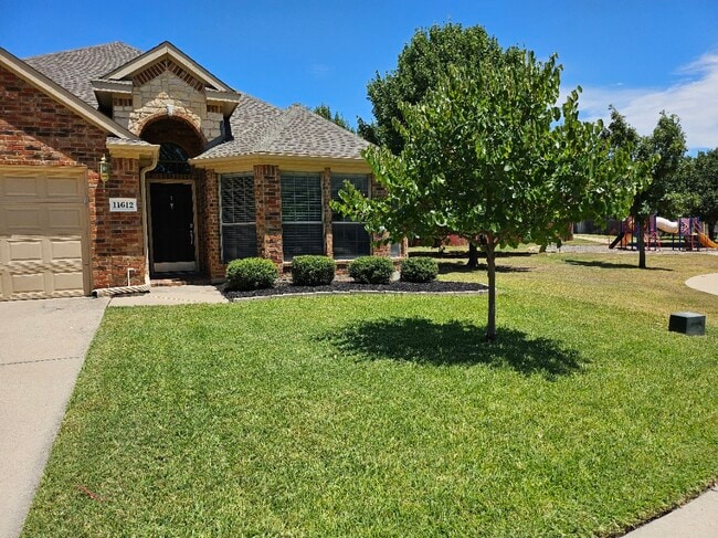 Building Photo - 11612 Wild Pear Ln