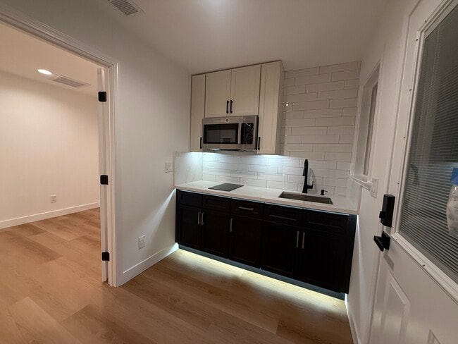 Building Photo - 27733 Dickens Ave
