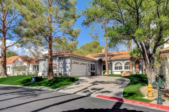 Primary Photo - 2132 Lookout Point Cir