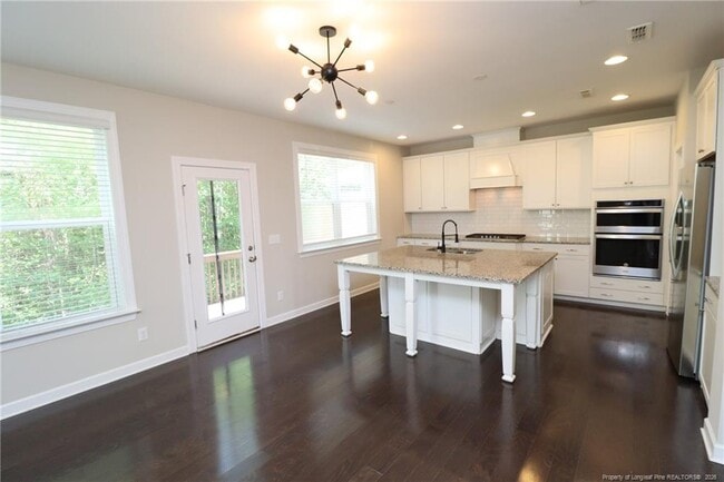 Building Photo - 240 Mystwood Hollow Cir