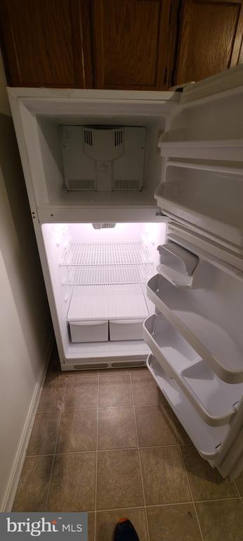 Building Photo - 319 Pendleton Dr