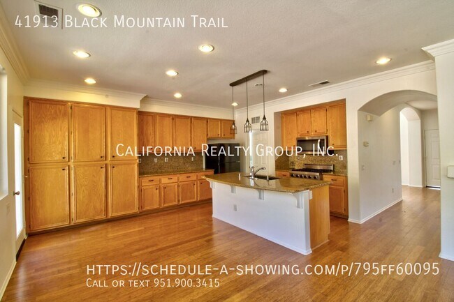 Building Photo - 41913 Black Mountain Trail