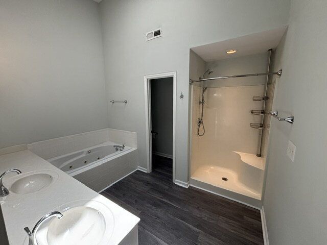 Building Photo - 1102 Turtle Creek Rd