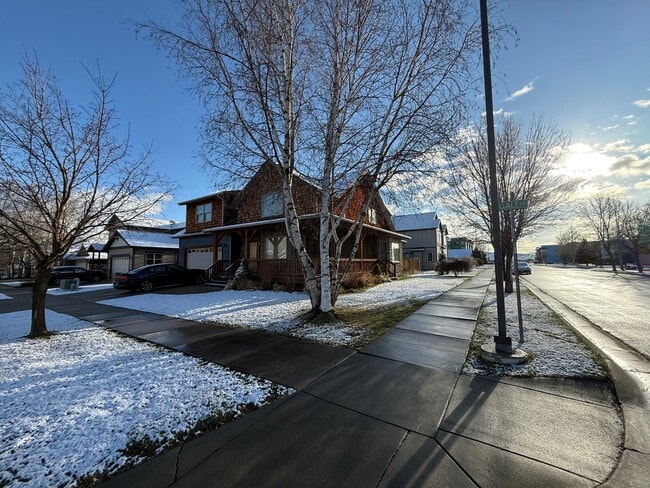 Building Photo - 1608 Gale Ct