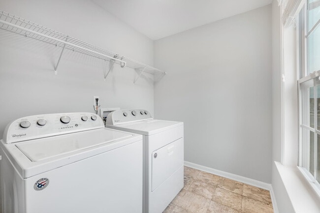 Building Photo - 4622 Meshack Ave