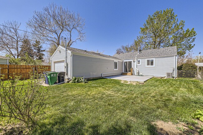 Building Photo - Bright, Modern Living in the Heart of Berk...