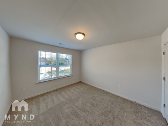 Building Photo - 1369 Mistletoe Ridge Pl NW