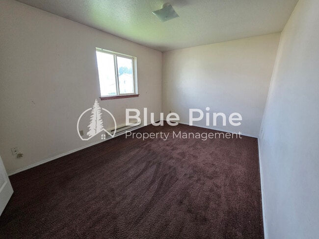 Building Photo - 2137 Meppen Dr