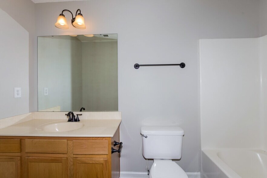Building Photo - 3092 Teton Dr