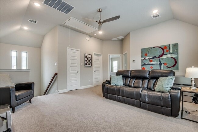 Building Photo - 4211 Curtiss Dr