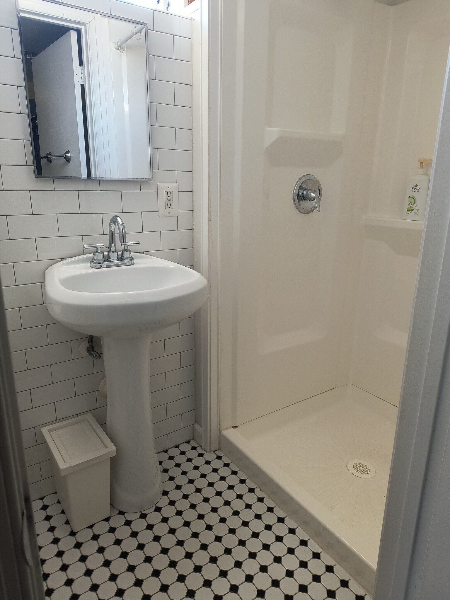 Building Photo - 6014 43rd St