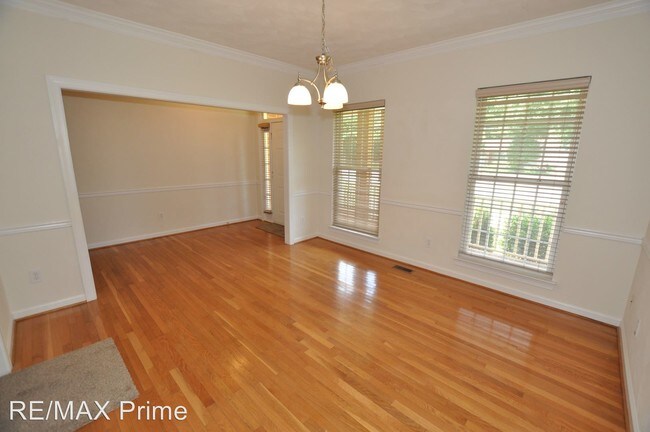 Building Photo - 6 br, 4 bath House - 1631 Jolliff Rd.